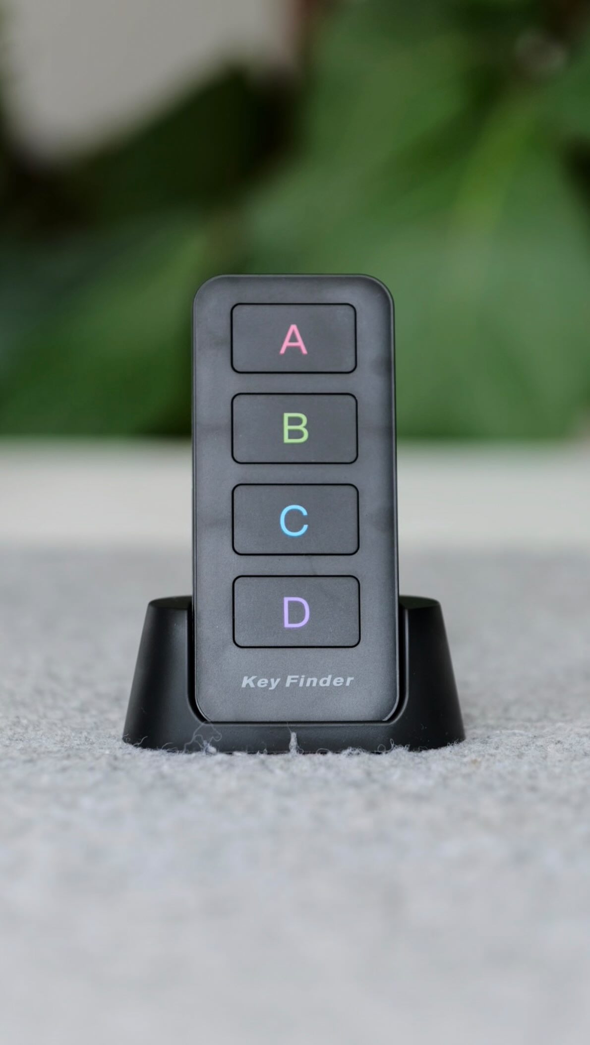Four-button RF key finder